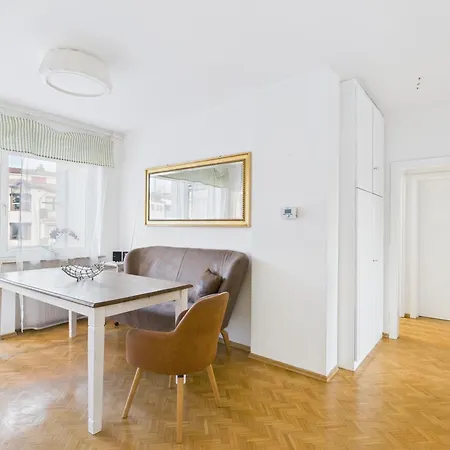 Appartement Gemuetliche Mit Balkon Und Ausblick