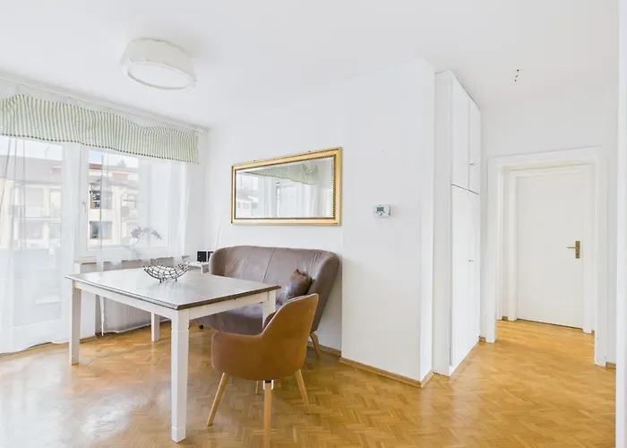 Appartement Gemuetliche Mit Balkon Und Ausblick